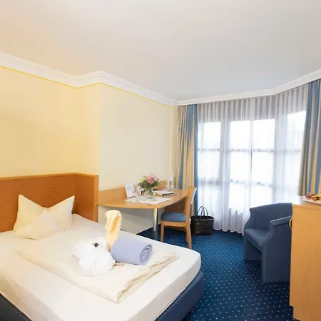 Otel Schmelmer Hof & 4*
