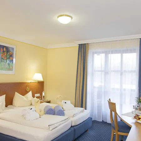 Hotel Schmelmer Hof & 4*